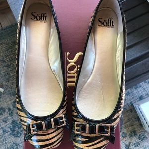 Sofft Multi Color, animal print flats- size 10
